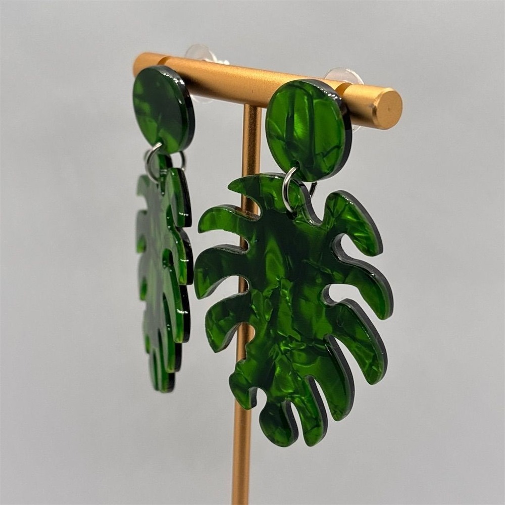 Tropical Monstera Leaf Dangle Earrings Green Nature Theme - Picture 5 of 10